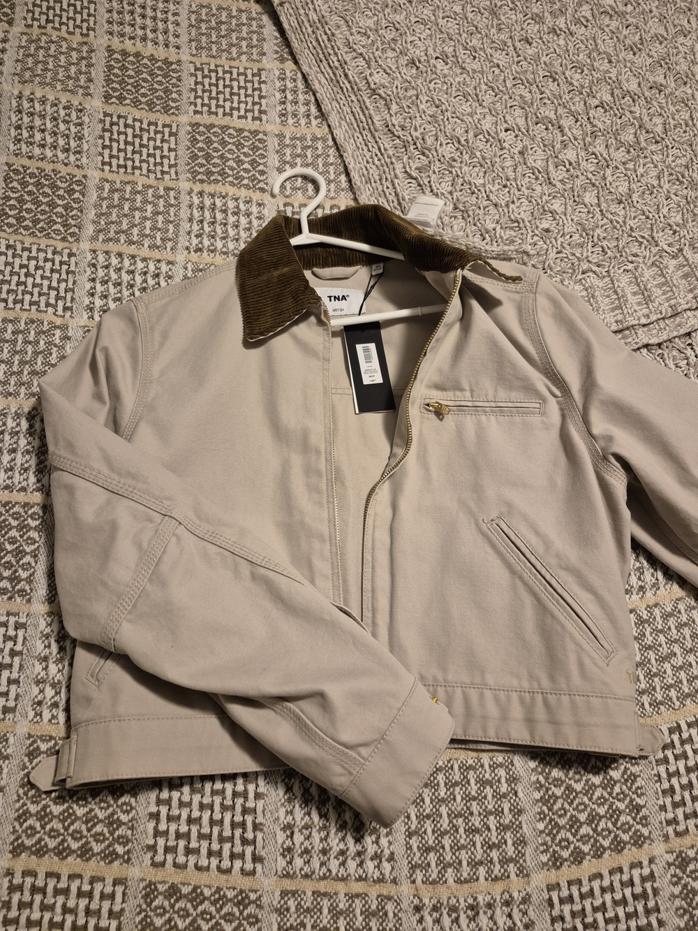TNA AEITZIA Women's Sand Beige Corduroy-Collar Jacket